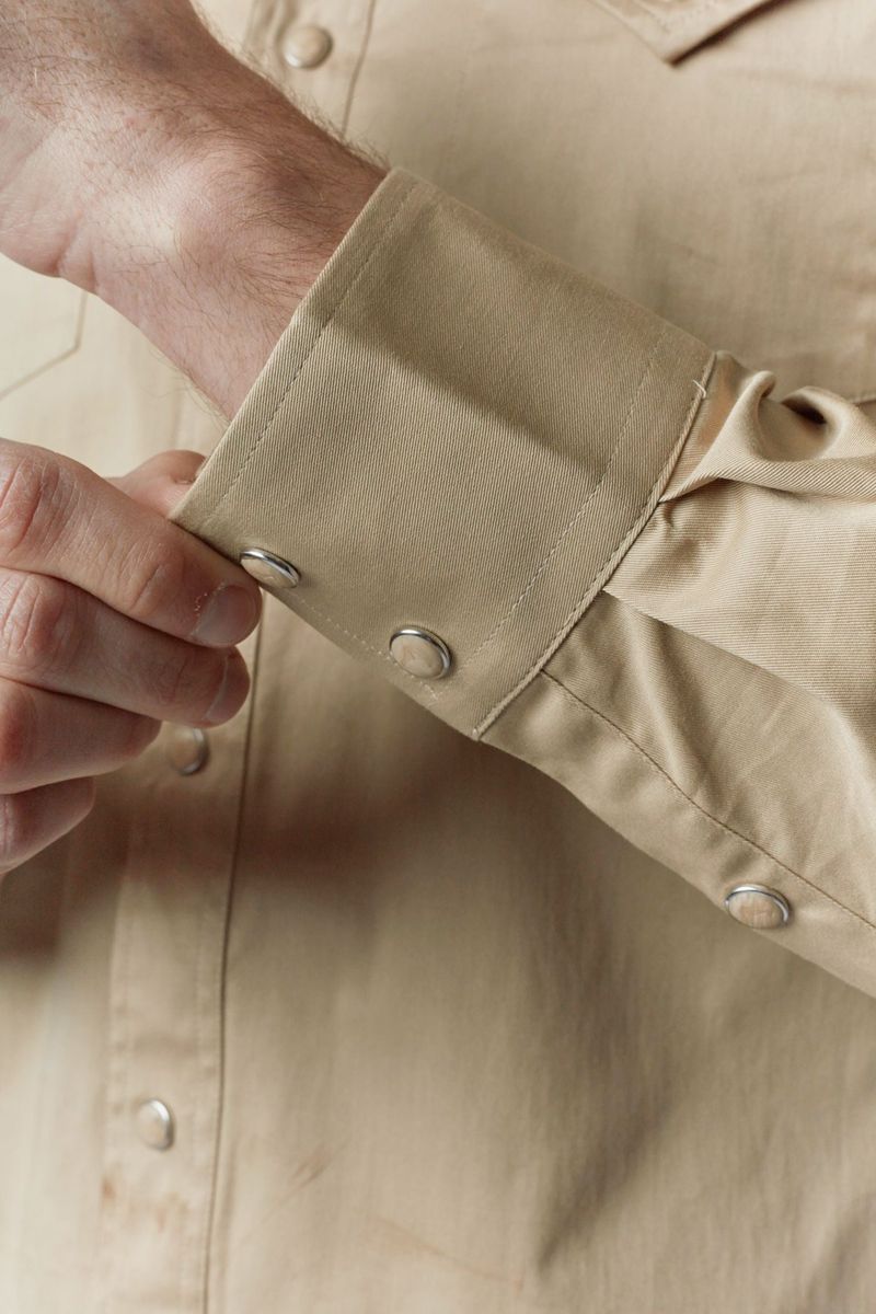 Load image into Gallery viewer, WL-009 - Men&#39;s Solid Twill Long Sleeve Khaki Snap Shirt

