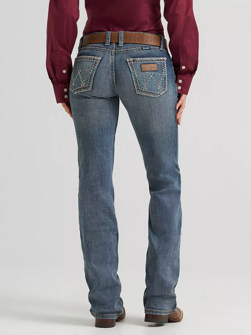 Load image into Gallery viewer, 1007MWZDW - Women's Wrangler Retro® Sadie Bootcut Jean
