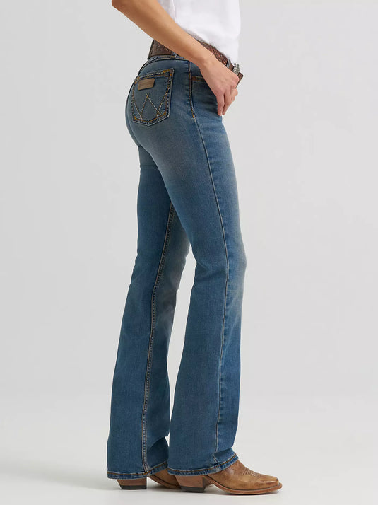 1009MWZKM - Women's Wrangler Retro® Mae Mid Rise Bootcut Jean