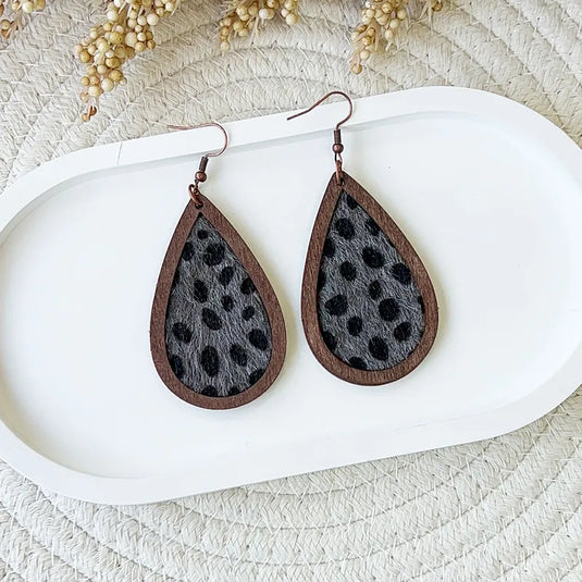 NIHER71 - Grey Leopard Print PU Leather & Wood Earrings