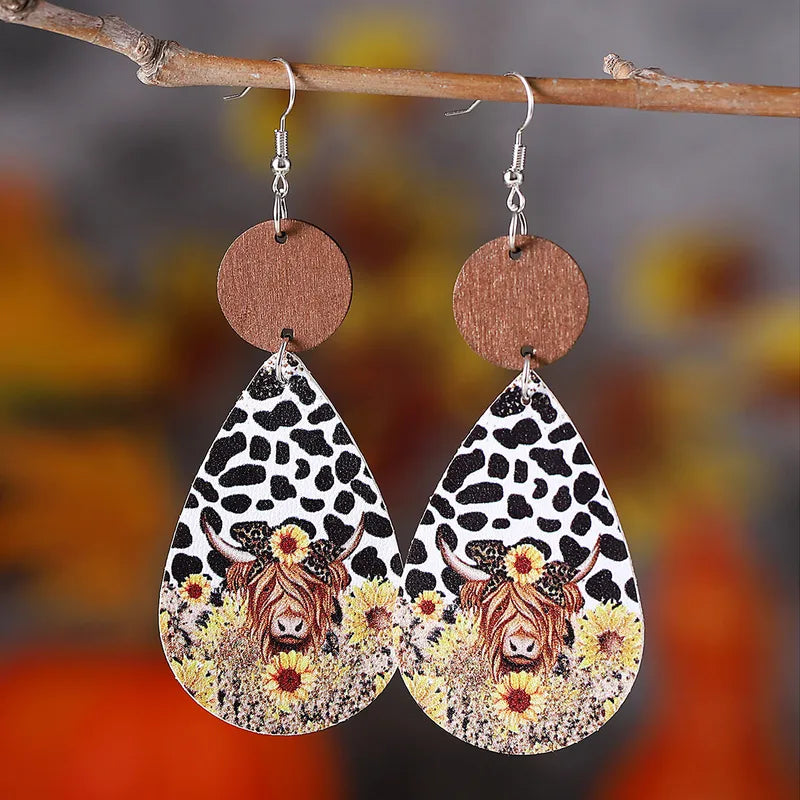 Load image into Gallery viewer, NIHER87 - PU Leather &amp; Wood Highland Cow Earrings
