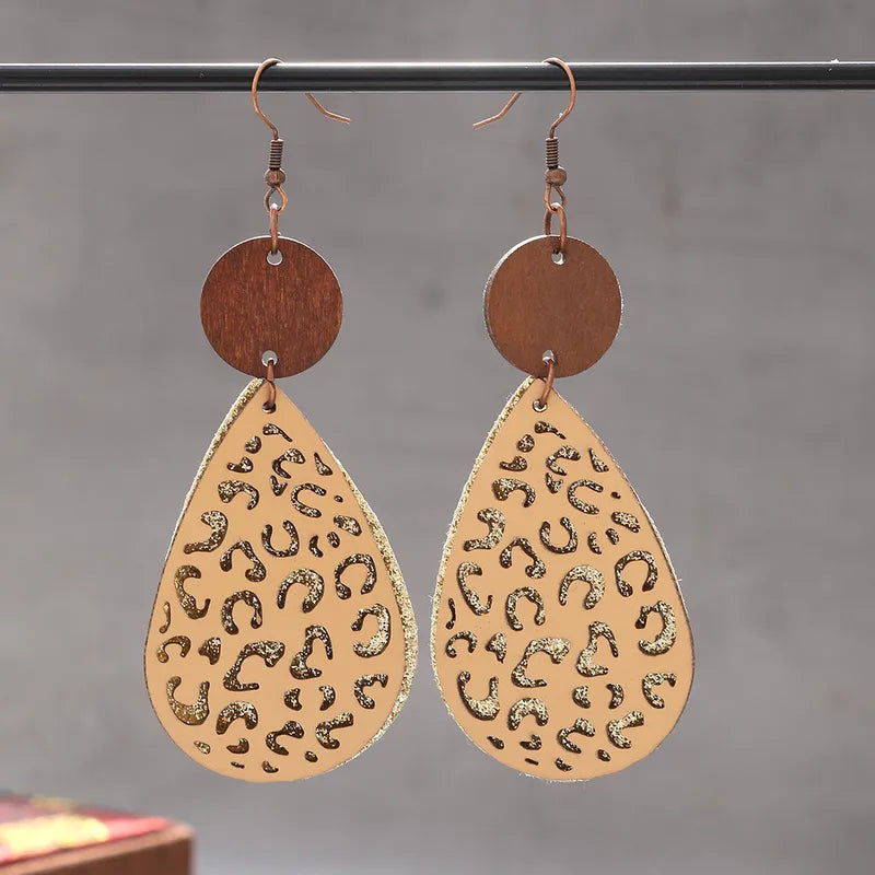 Load image into Gallery viewer, NIHER60 - Contrasting Tan PU Leather &amp; Wood Earrings
