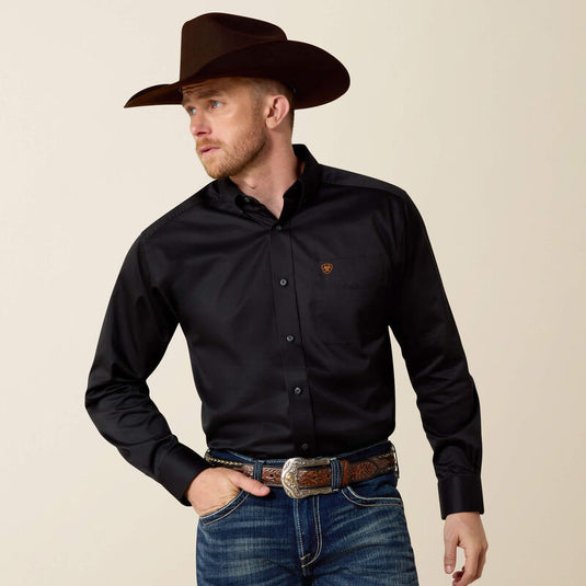 10000502 - Ariat Men's Solid Twill Classic Fit Shirt