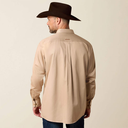 10000505 - Ariat Men's Solid Twill Classic Fit Shirt