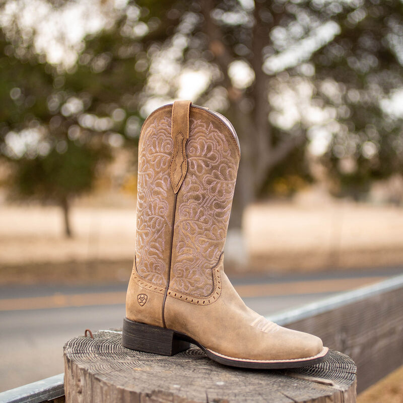 Load image into Gallery viewer, 10019906 - Ariat Round Up Remuda Wide Square Toe Western Boot

