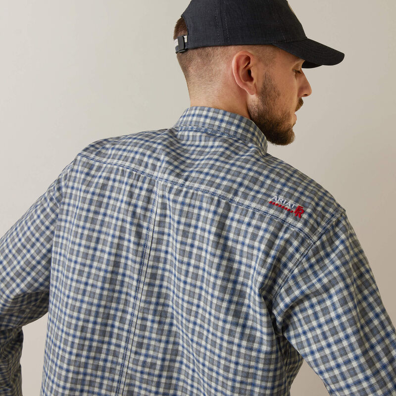 Load image into Gallery viewer, 10043545 - Ariat FR Plaid Featherlight Work Shirt
