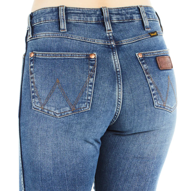 Load image into Gallery viewer, 1011MPESY - Women's Wrangler Retro High Rise Bailey Trouser
