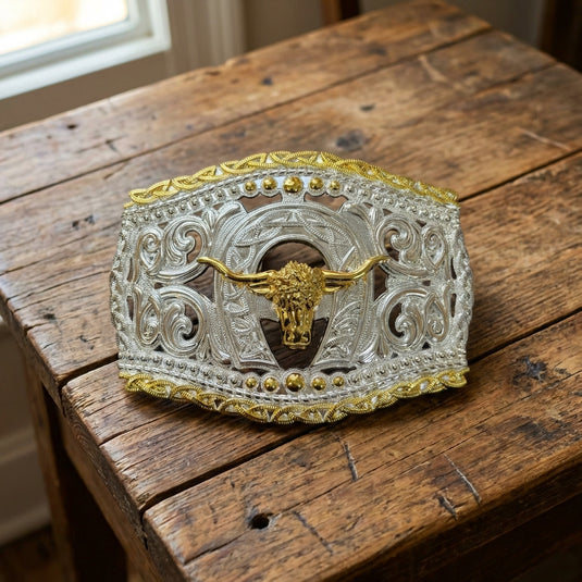 AWW11 - Bullhead Horseshoe Silver & Gold Buckle