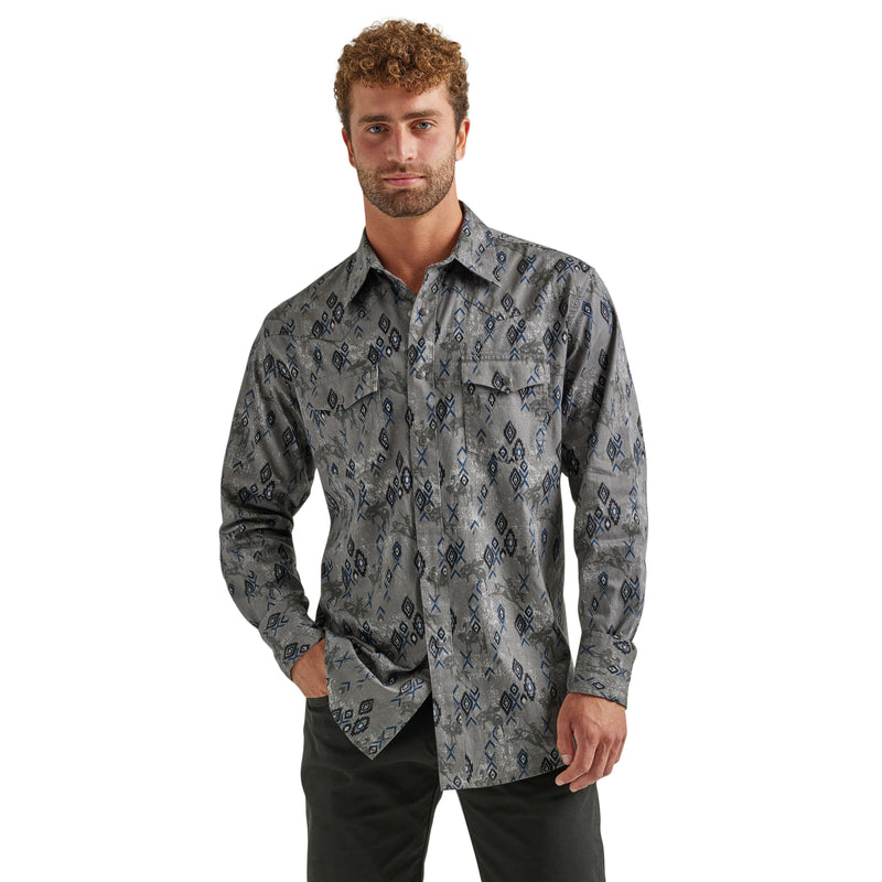 Load image into Gallery viewer, 112338177 - Wrangler® Coconut Cowboy Long Sleeve Shirts - Classic Fit - White/Black
