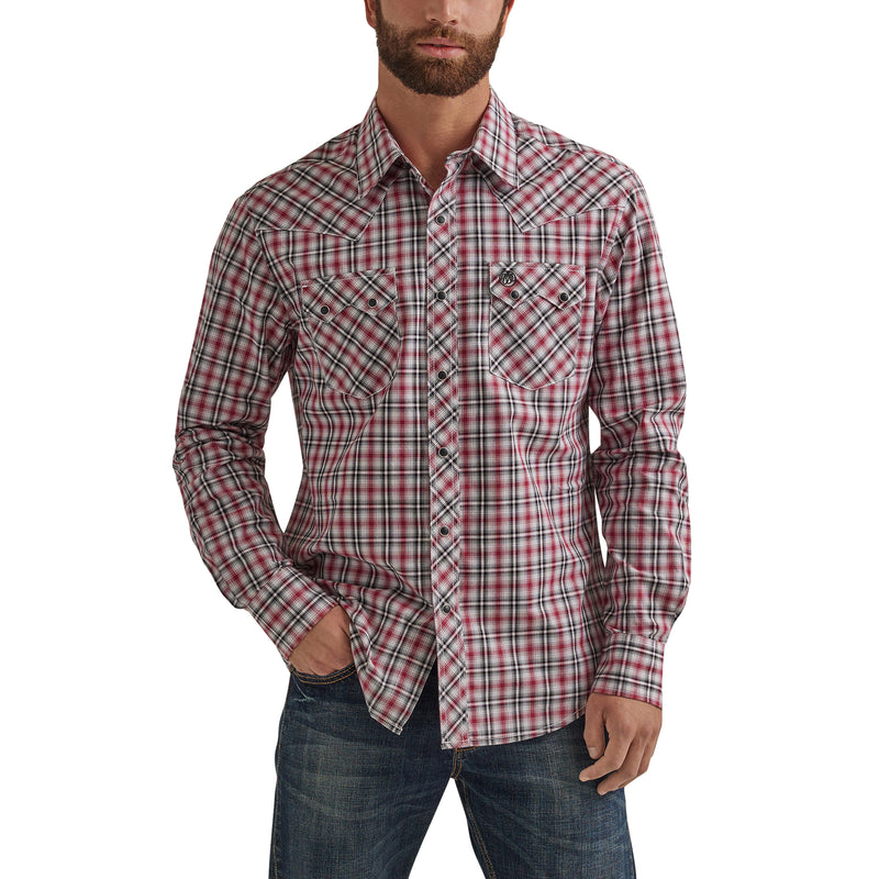 Load image into Gallery viewer, 112344301 -  Men&#39;s Wrangler Retro® Long Sleeve Sawtooth Snap Pocket Western Shirt in Red Blur
