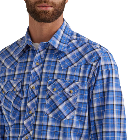 112344303 - Men's Wrangler Retro® Long Sleeve Sawtooth Snap Pocket Western Shirt In Blue Vibes