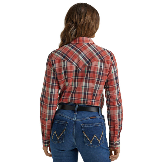 112344676 - Wrangler Women's Essential Long Sleeve Plaid Western Snap Top In Red Orange