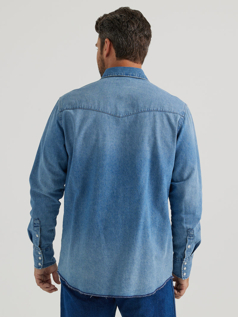 Load image into Gallery viewer, 112345068 - Vintage-Inspired Western Snap Work Shirt In Medium Blue
