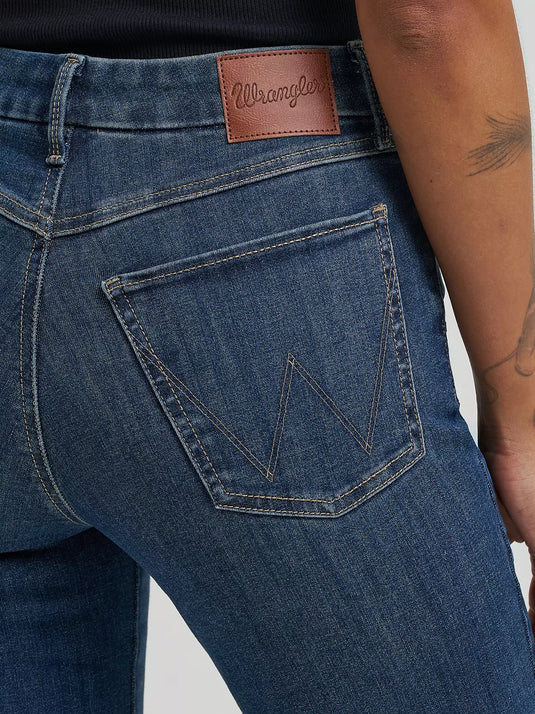 112359277 - Women's Wrangler BESPOKE High Rise Bootcut Jean