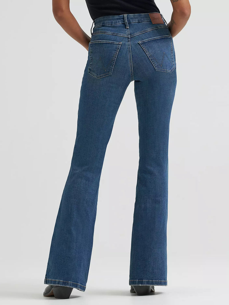 Load image into Gallery viewer, 112359281 - Women's Wrangler BESPOKE High Rise Flare Jean
