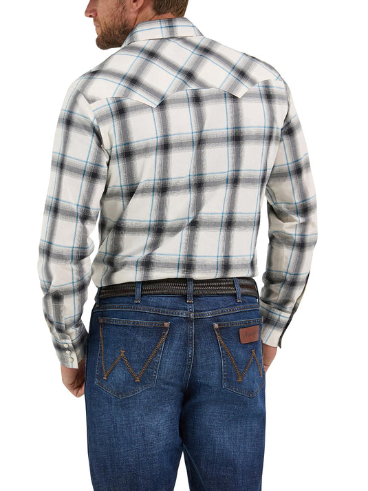 112369552 - Wrangler Retro® Long Sleeve Shirt - Modern Fit