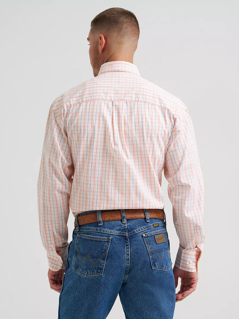 Load image into Gallery viewer, 112374610 - Wrangler Men's George Strait™ Long Sleeve Button Down One Pocket Shirt
