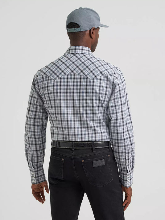 112374743 - Wrangler Men's Retro® Long Sleeve Sawtooth Snap Pocket Western Shirt