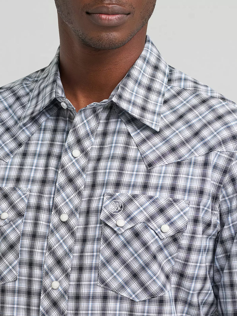 Load image into Gallery viewer, 112374743 - Wrangler Men's Retro® Long Sleeve Sawtooth Snap Pocket Western Shirt
