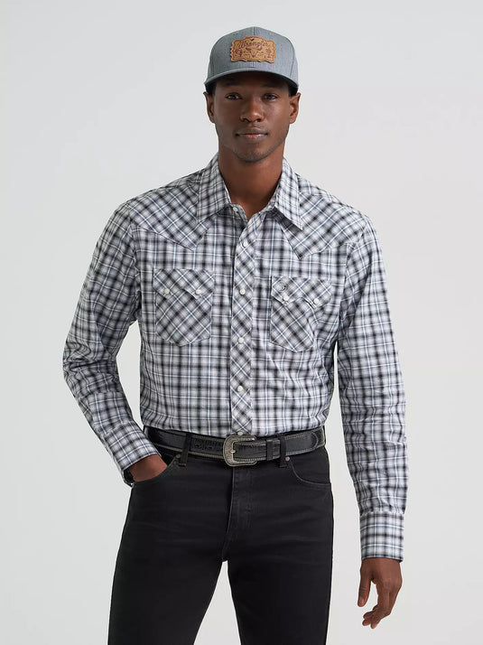 112374743 - Wrangler Men's Retro® Long Sleeve Sawtooth Snap Pocket Western Shirt