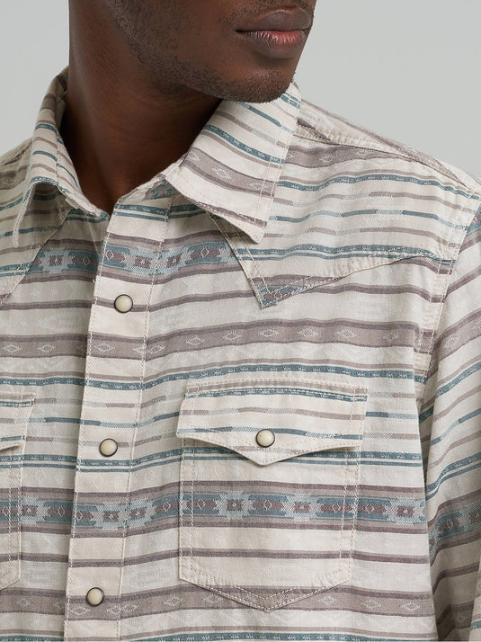 112374977 - Wrangler Men's Retro® Premium Long Sleeve Western Snap Printed Shirt