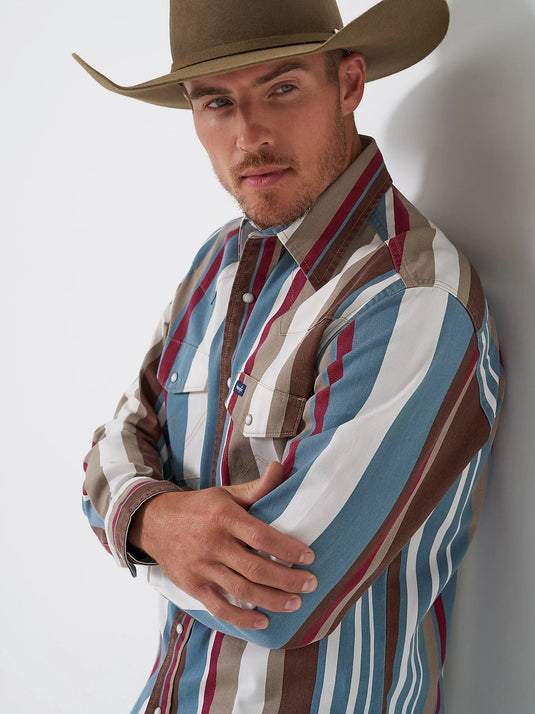 112375204 - Wrangler® Long Sleeve Brushpopper Vintage Shirt