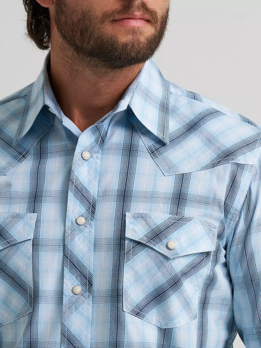 112378719 - Wrangler 20X® Competition Advanced Comfort Long Sleeve Western Snap Shirt