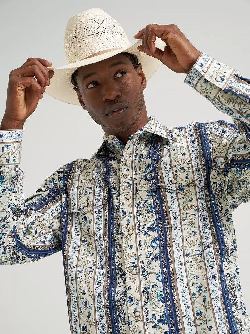 Load image into Gallery viewer, 112378799 - Wrangler Men's Wrangler Retro® Premium Long Sleeve Western Snap Printed Shirt
