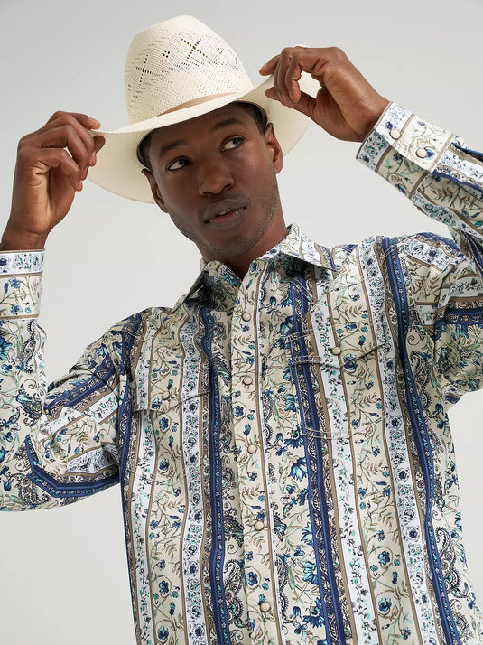 112378799 - Wrangler Men's Wrangler Retro® Premium Long Sleeve Western Snap Printed Shirt