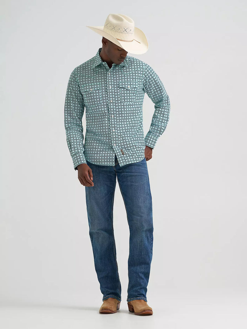 Load image into Gallery viewer, 112378803 - Wrangler Men's Wrangler Retro® Premium Long Sleeve Western Snap Shirt
