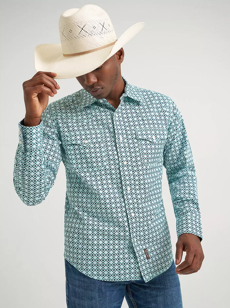 Load image into Gallery viewer, 112378803 - Wrangler Men's Wrangler Retro® Premium Long Sleeve Western Snap Shirt
