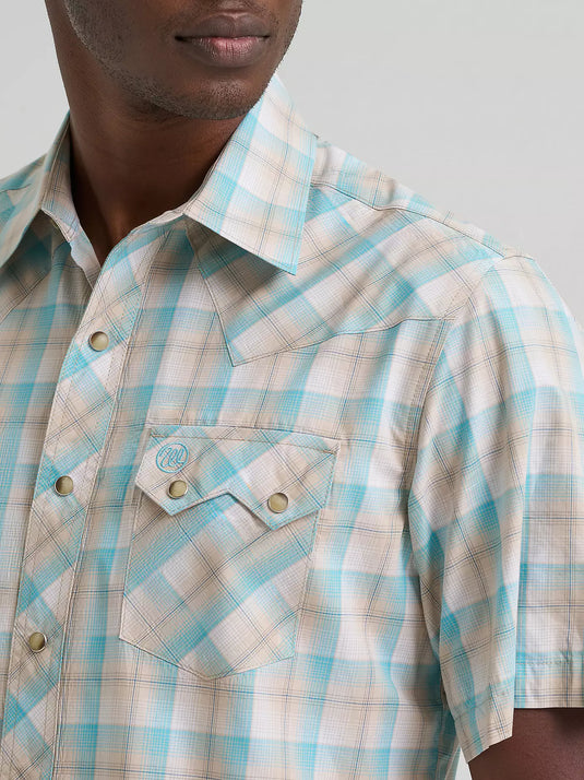 112378930 - Wrangler Men's Retro® Short Sleeve Sawtooth Pocket Western Snap Shirt