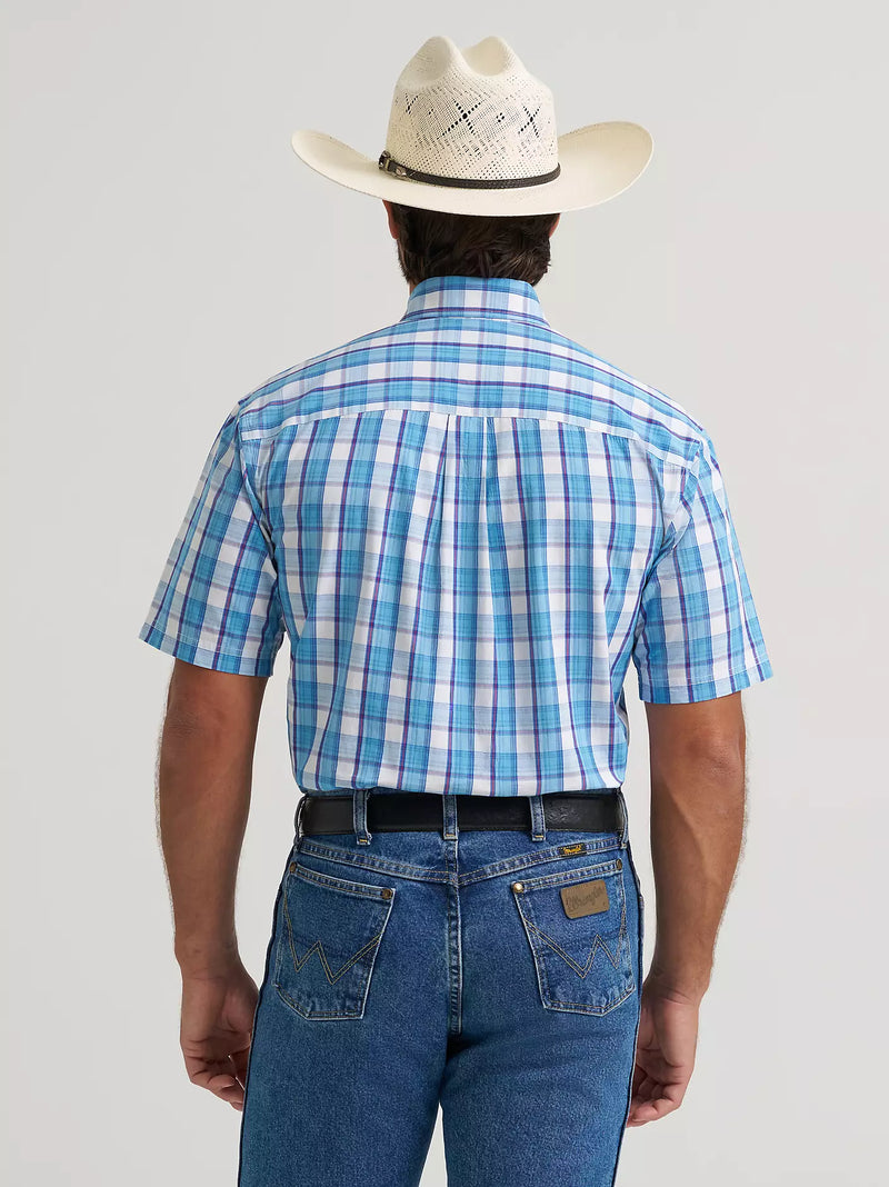 Load image into Gallery viewer, 112379060 - Wrangler® George Strait™ Short Sleeve One Pocket Button Down Shirt
