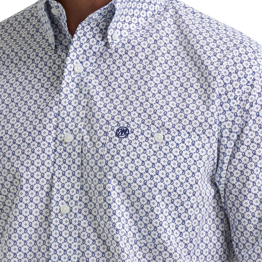 112379162 - Wrangler Men's Classic Long Sleeve Shirt - Relaxed Fit - Blue/White