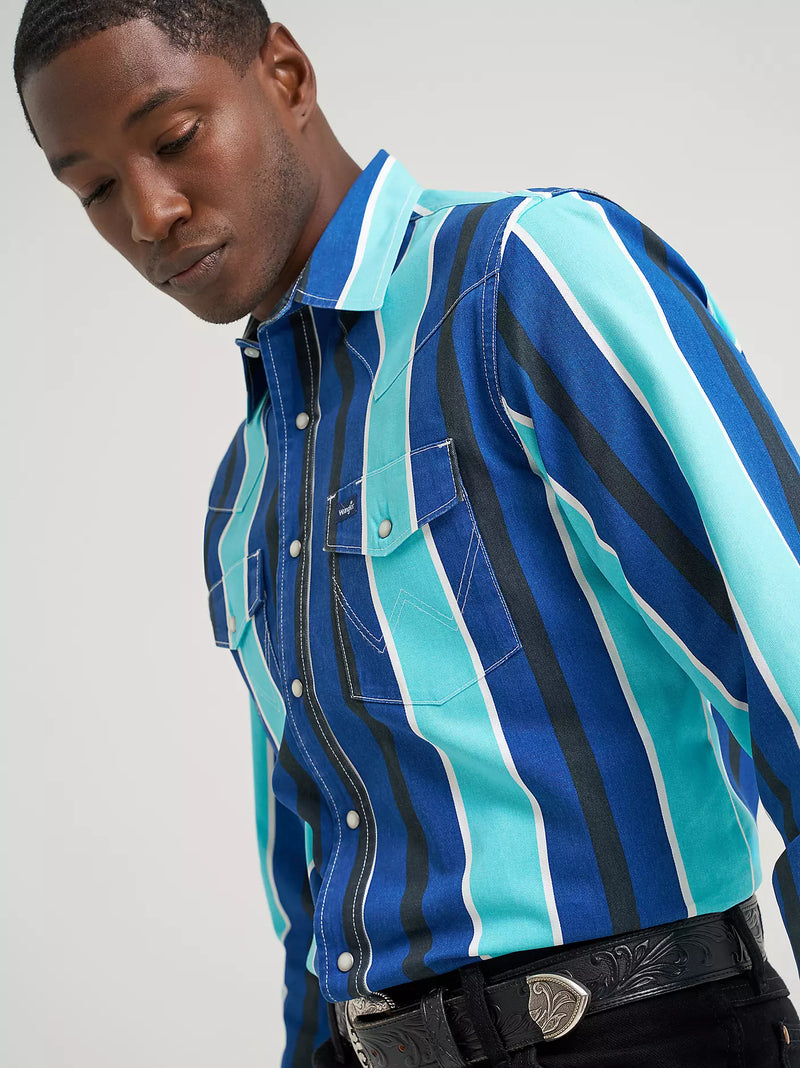 Load image into Gallery viewer, 112379229 - Wrangler Vintage-Inspired Brushpopper Cobalt Storm Work Shirt

