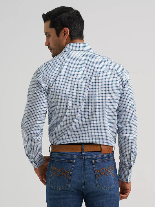 112381477 - Wrangler Men's 20X® Competition Advanced Comfort Two Pocket Western Snap Shirt