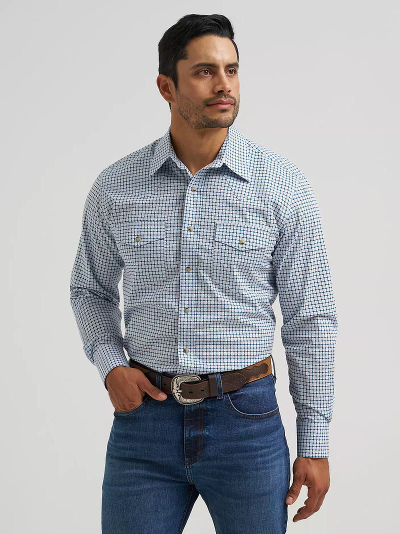 Load image into Gallery viewer, 112381477 - Wrangler Men's 20X® Competition Advanced Comfort Two Pocket Western Snap Shirt

