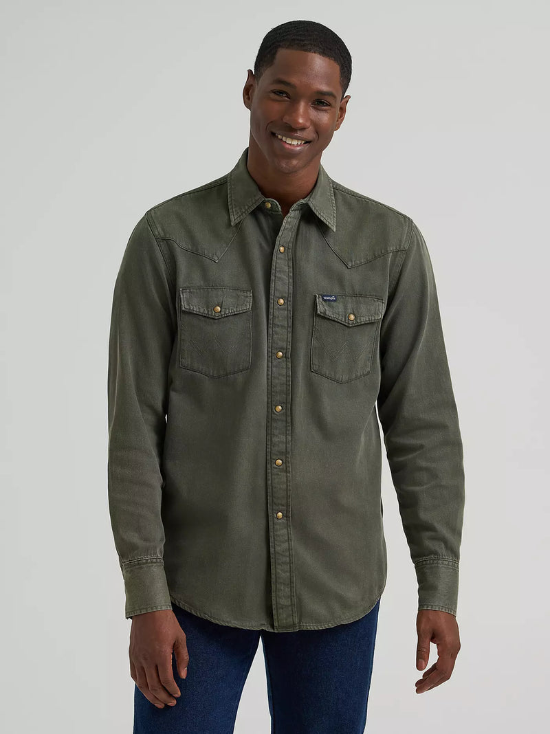 Load image into Gallery viewer, 112381633 - Men's Wrangler® Colorwash Denim Western Snap Shirt
