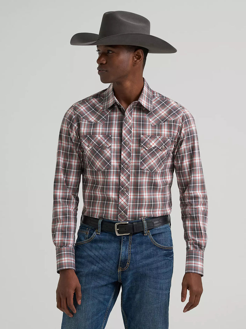 Load image into Gallery viewer, 112381876 - Wrangler Men's Retro® Long Sleeve Sawtooth Snap Pocket Western Shirt
