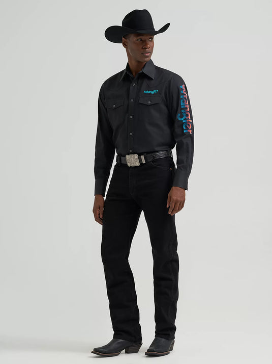 112381987 - Men's Wrangler® Logo Long Sleeve Western Snap Shirt