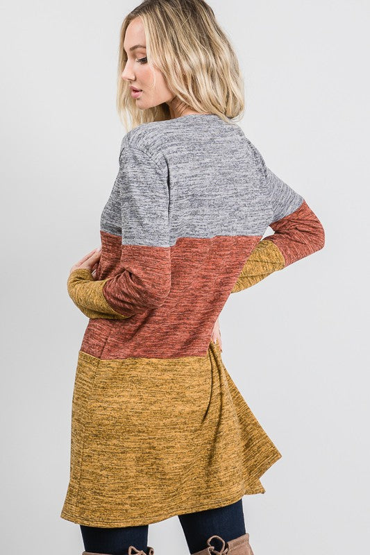 Load image into Gallery viewer, MOATSHT4 - Ladies Hacci Two-tone Brushed Color Block Cardigan
