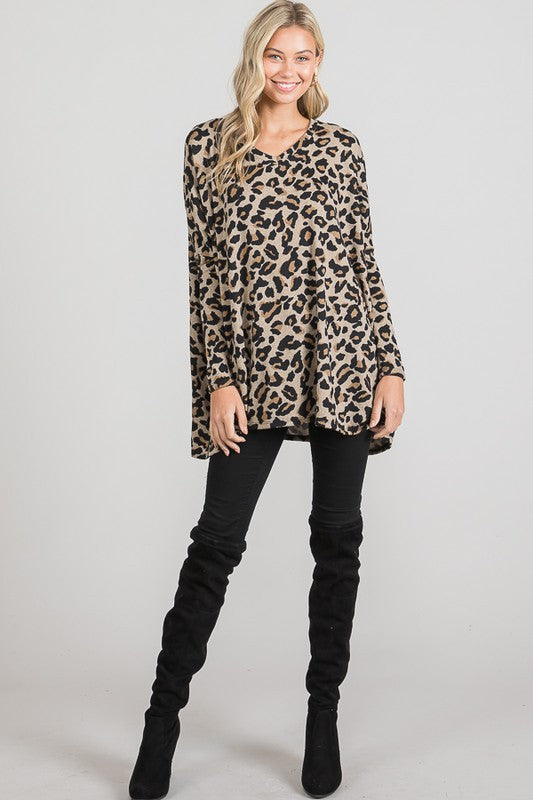 MOATSHT6 - Ladies Hacci Brushed Animal Print Top