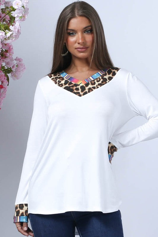 AVER1 - Ladies Ivory Animal-Serape Print V Neck Long Sleeve Top