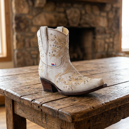 2210 - RockinLeather Women's Distressed White Cowhide Shortie Western Boot