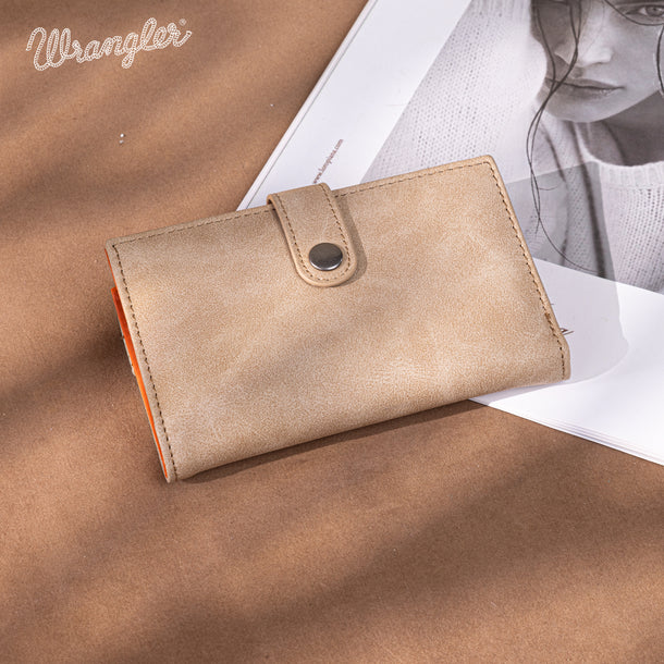 Load image into Gallery viewer, WG162-W0333BG - Wrangler Card Holder Bi-Fold Wallet - Beige
