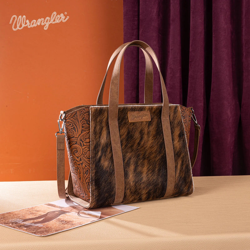 Load image into Gallery viewer, WG252-8012BR - Wrangler Genuine Hair-On Cowhide Wide Tote/Crossbody- Brown
