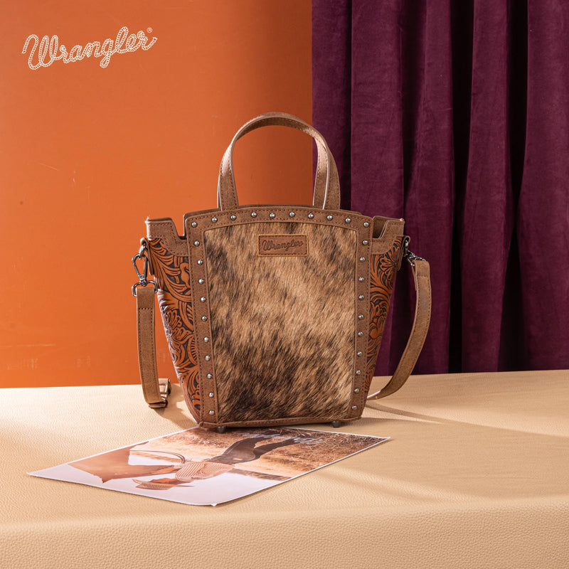 Load image into Gallery viewer, WG252-8014BR - Wrangler Genuine Hair-On Cowhide Tote/Crossbody - Brown
