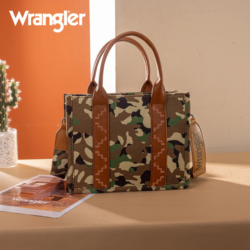 Load image into Gallery viewer, WG286-8120SGN - Wrangler Camo Print Concealed Carry Tote/Crossbody -Green
