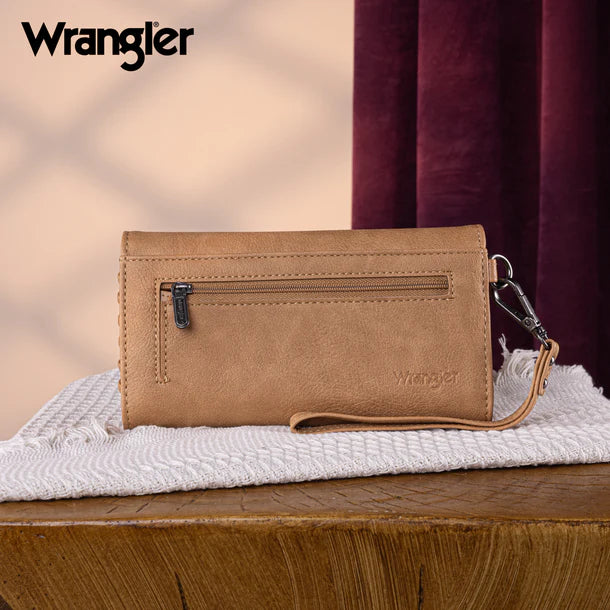 Load image into Gallery viewer, WG183-W048LBR -  Wrangler Whipstitch Wristlet Wallet - Light Brown

