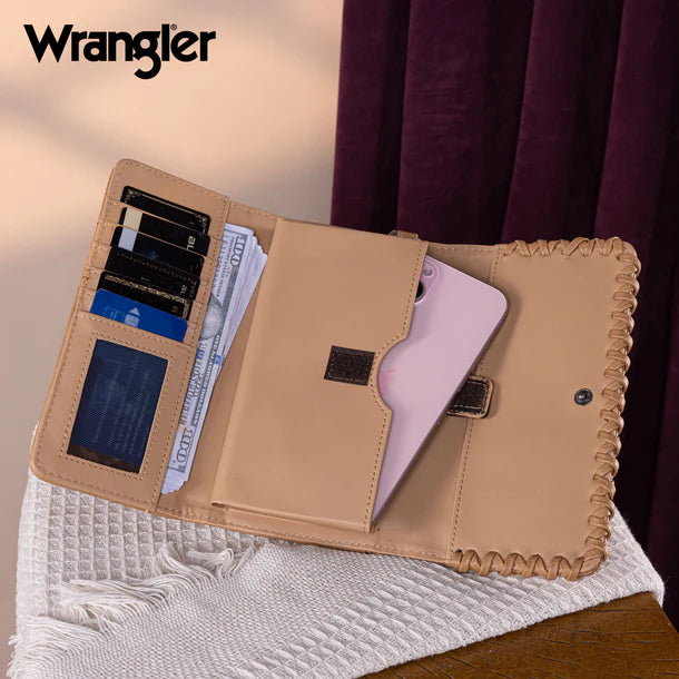 Load image into Gallery viewer, WG183-W048LBR -  Wrangler Whipstitch Wristlet Wallet - Light Brown
